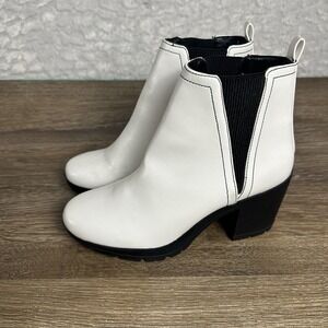 Parker & Sky Boots Womens Sz 8 Chunky Heel White Faux Leather Fairy Grunge Retro